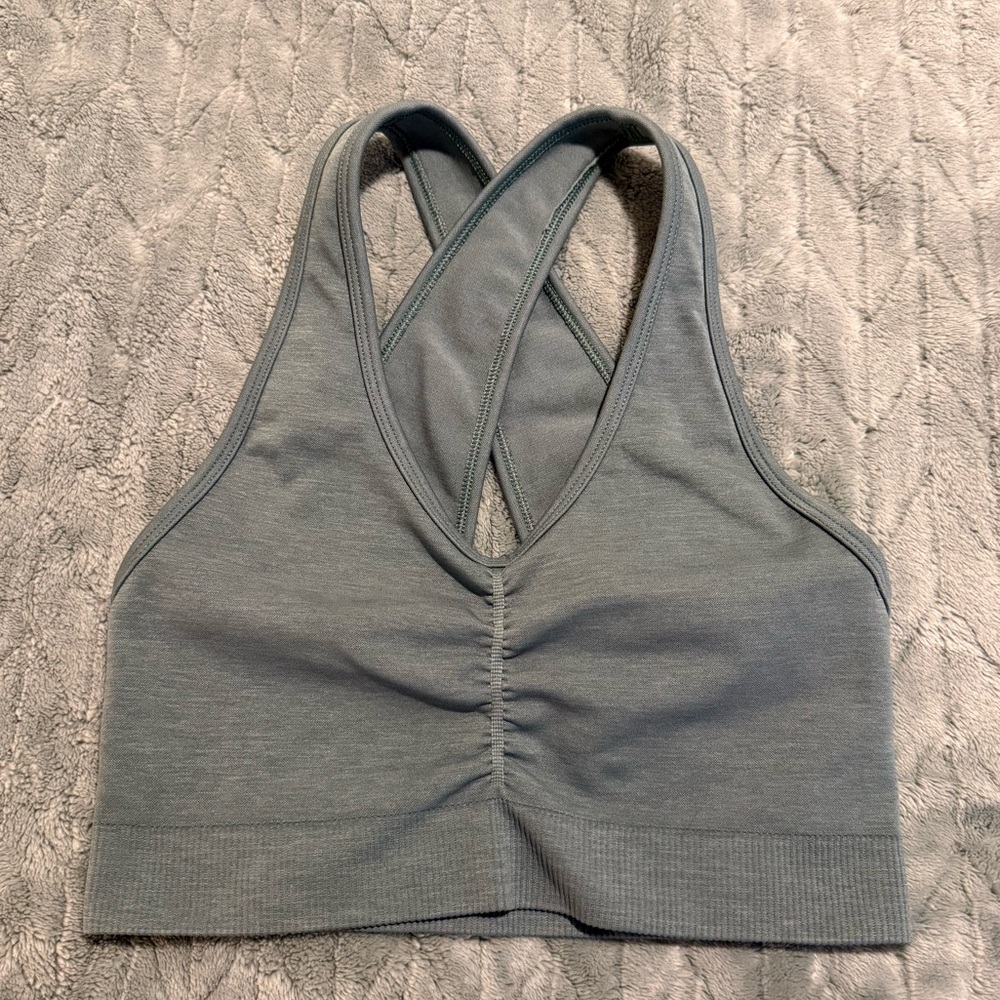 Alphalete Amplify Sports Bra